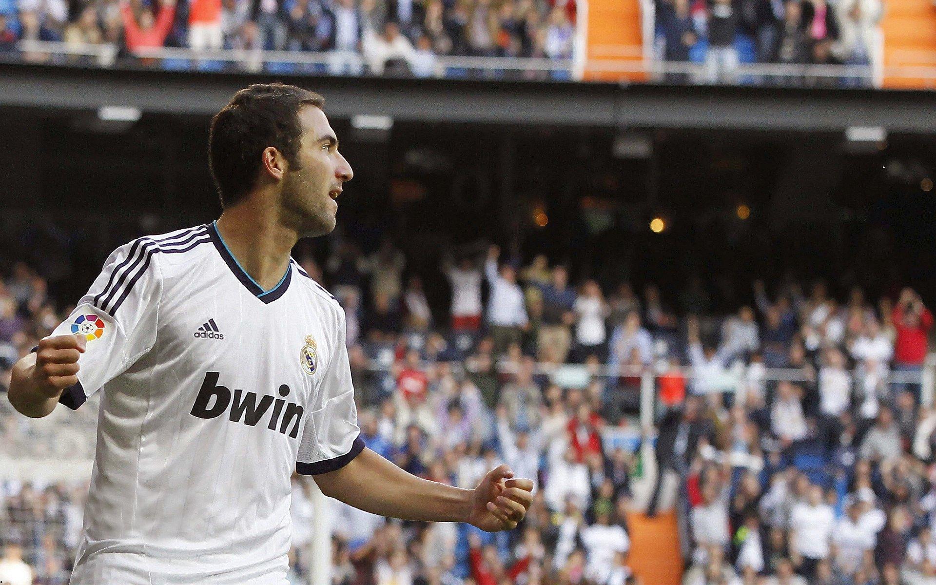 意甲联赛激战正酣，国米领跑积分榜，尤文紧追不舍