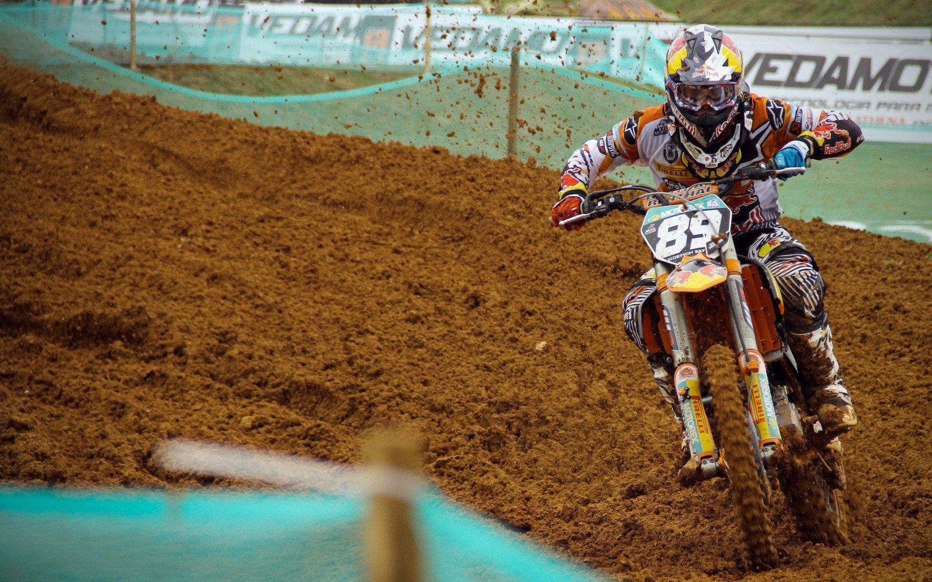 传奇谢幕,足球巨星李明举行盛大退役仪式