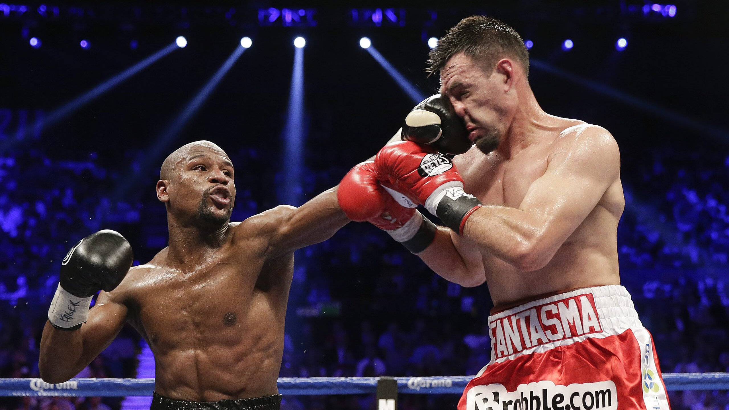 欧冠八强战火重燃，豪门对决引爆欧洲足坛